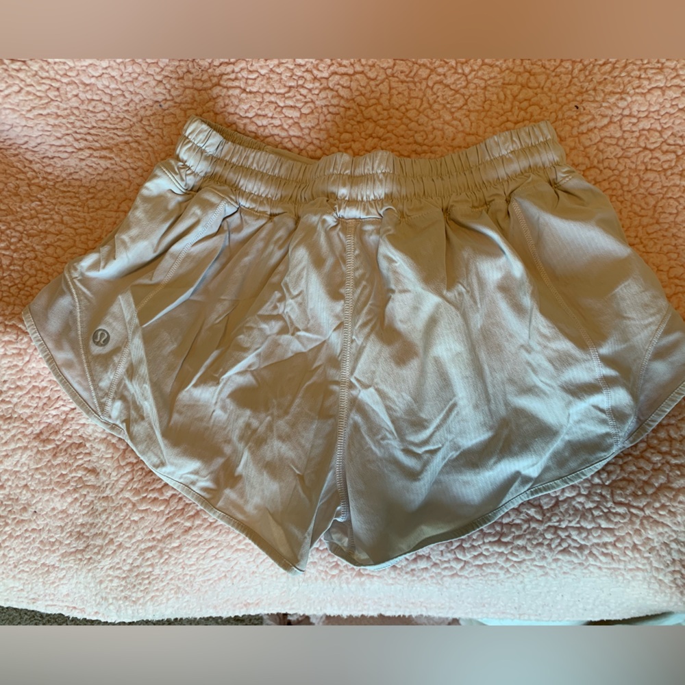 White Lululemon Shorts!